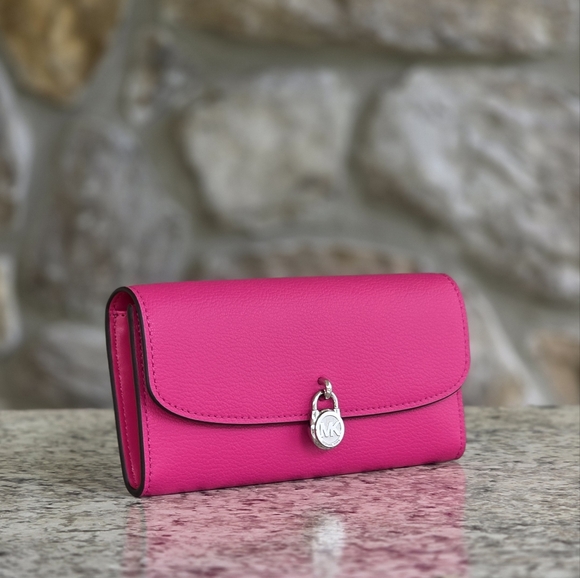 Michael Kors Hamilton Large Pink Wallet - Picture 1 of 6